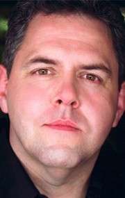 Актер Дэвид Спэрроу