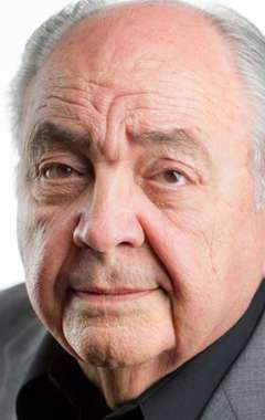 Актер Джеймс Кисики