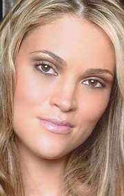 Актер Элизабет Реген