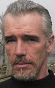 Актер Люк Бернар