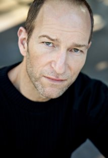 Актер Скотт Вэнс