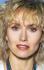 Актер Дарлэнн Флюгел