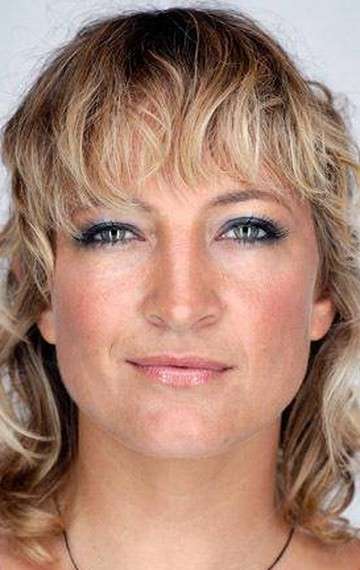 Актер Зои Белл