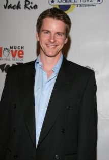 Актер Джералд Хопкинс