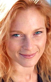 Актер Джениа Михаэлла