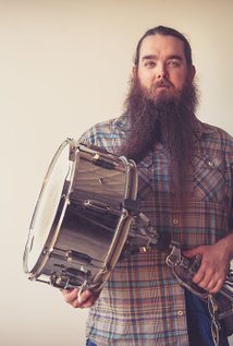 Актер Марк Адам Амос