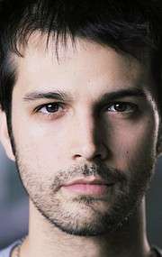 Актер Тим Лакатена