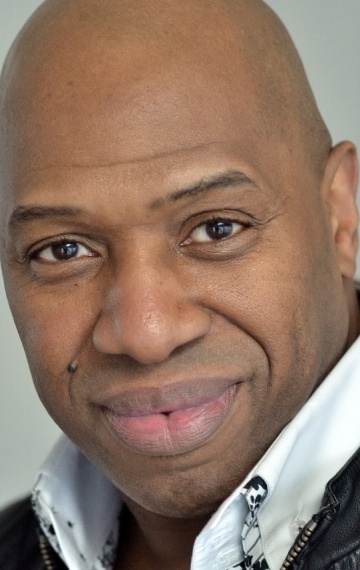 Актер Донован Блэквуд