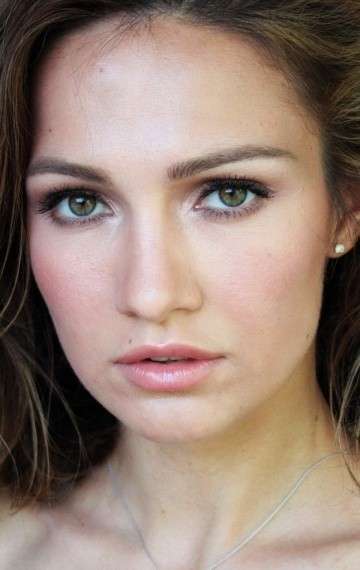 Актер Евгения Брик