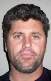 Актер Джо Букаро III