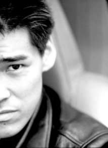 Актер Нельсон Вонг