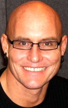 Актер Дуглас Артурс