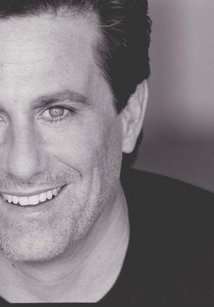 Актер Стив Монарке