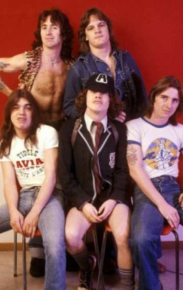 Актер AC/DC