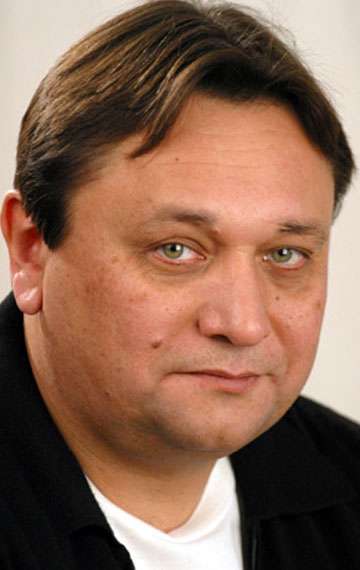 Актер Александр Клюквин