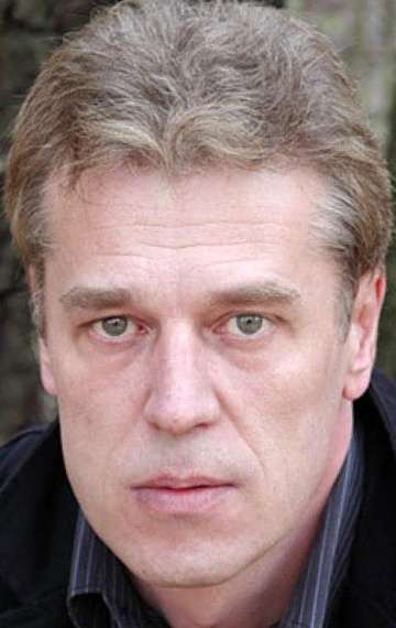 Актер Александр Тараньжин