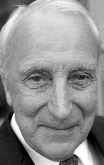 Актер Иэн Ричардсон