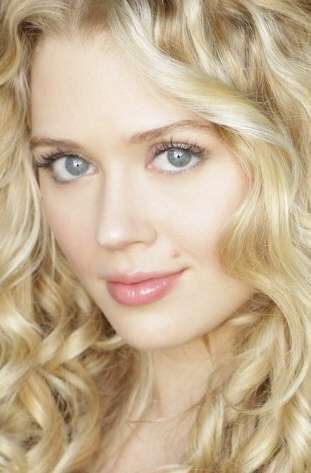 Фото Брук Ньютон