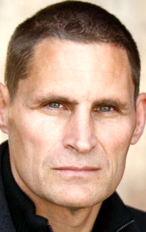 Актер Джон Тэблер