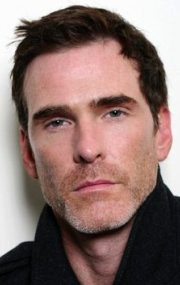 Актер Даррен Кендрик