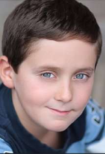 Актер Риган Мизрахи