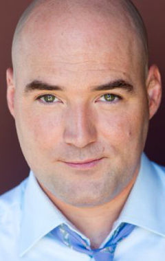 Актер Орион МакКейб