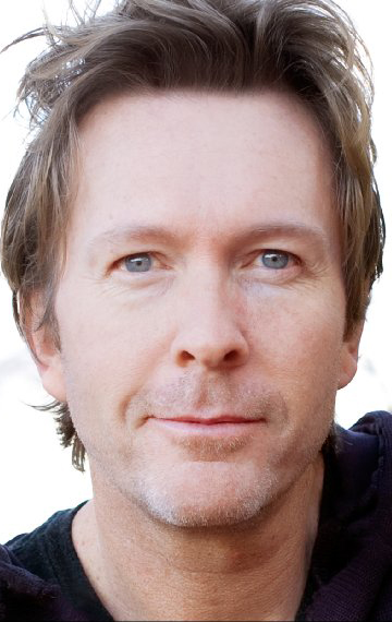 Актер Том Вейт