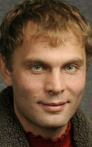 Актер Роман Грибков