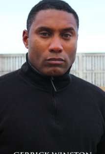 Актер Геррик Уинстон