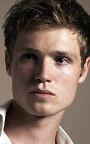 Актер Робби Джарвис