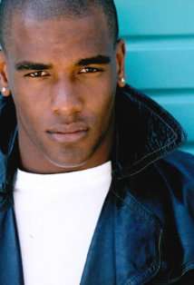 Актер Ален Ченоин