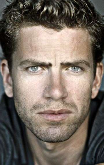 Актер Николай Ли Каас