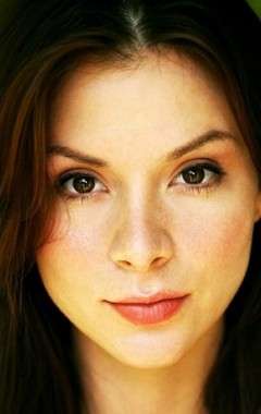 Актер Кейси Барнфилд