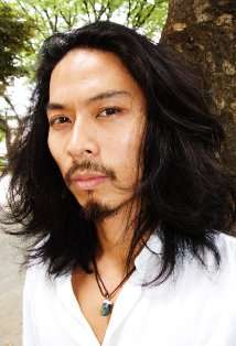 Актер Такуми Бандо