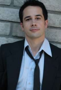 Актер Шэйн Якобсен