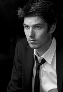 Актер Стефен Ананикз