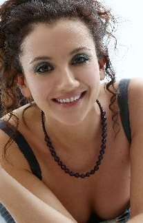 Актер Люсия Оконе