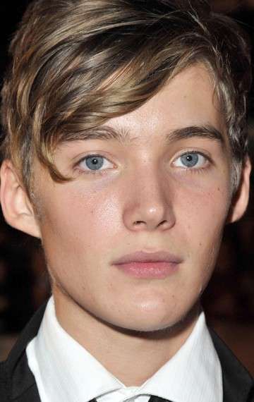 Актер Тоби Регбо