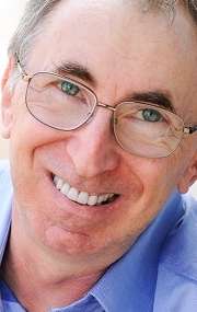 Актер Шеннон Рэтиган