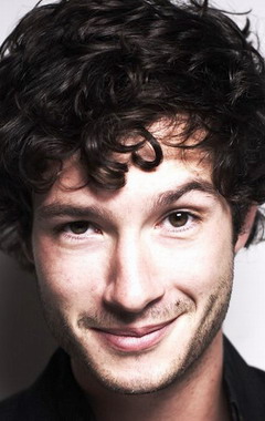 Актер Рено Сестр