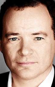 Актер Крис Кэри