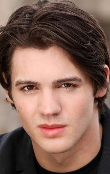 Актер Стивен Р. МакКуин