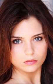 Актер Александра Кросни