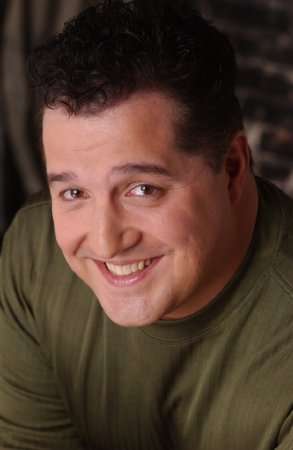 Актер Джо Старр