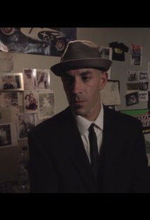 Актер Майк Эстес