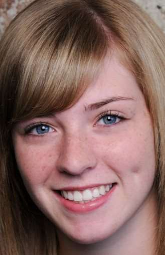 Актер Маккензи Моуат