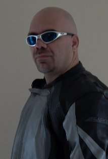 Актер Даллас Барнетт