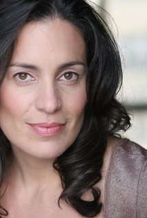 Актер Эми Дж. Карле