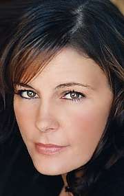 Фото Мэрайя Ширли