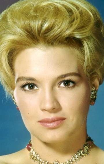 Актер Энджи Дикинсон